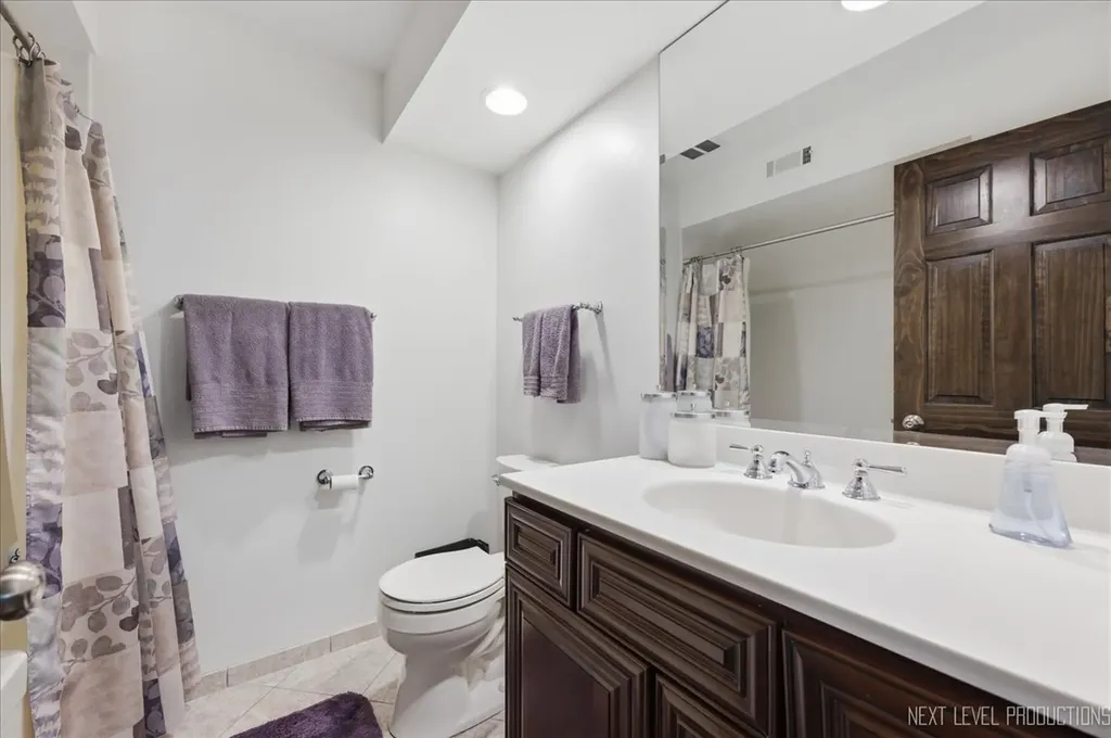 530 Olesen Drive Naperville IL 60540