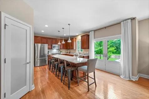 1228 Meade Court Lindenhurst IL 60046