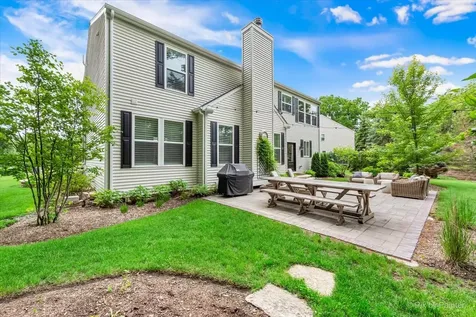 1228 Meade Court Lindenhurst IL 60046