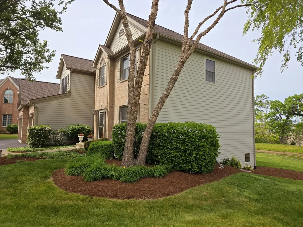 1117 Pinehurst Court Antioch IL 60002