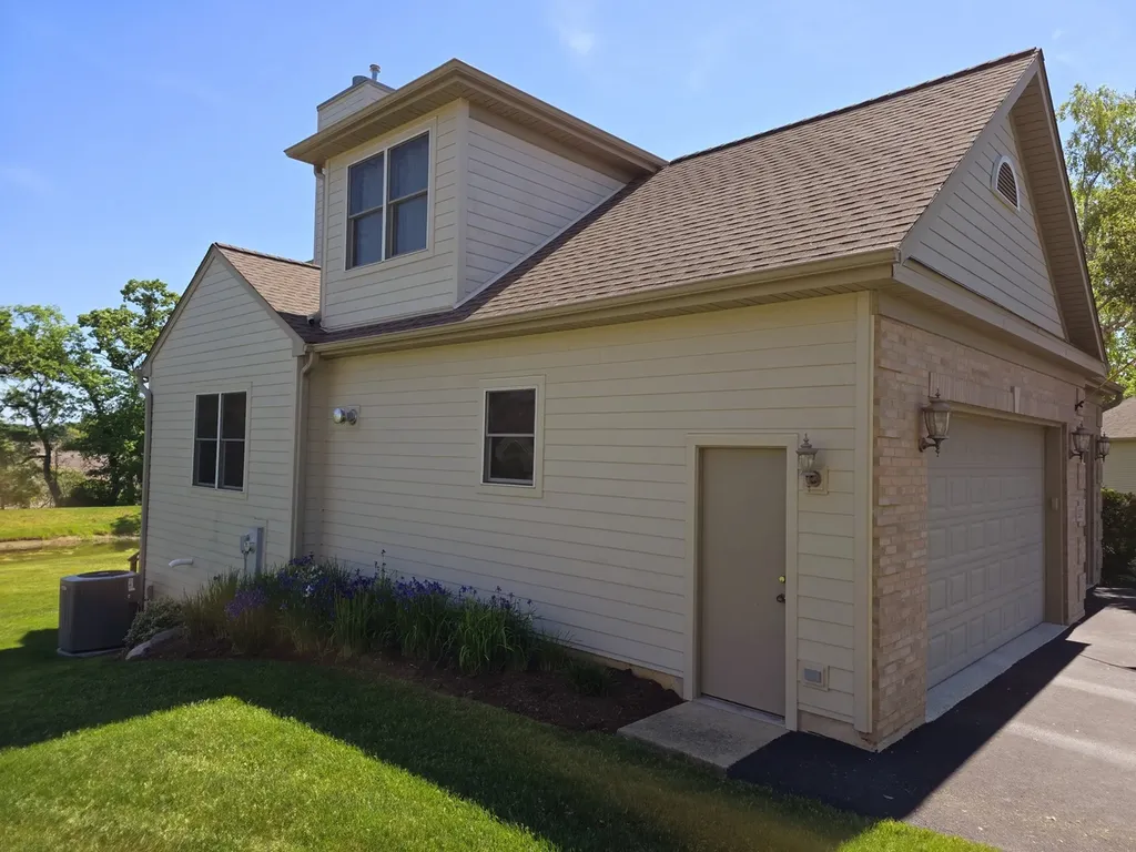 1117 Pinehurst Court Antioch IL 60002