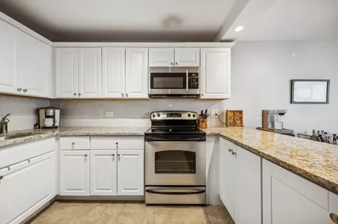 1850 North Clark Street Chicago IL 60614