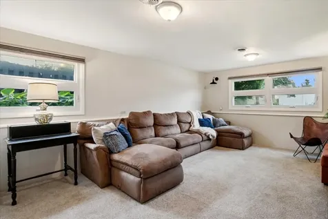 314 Drake Street Libertyville IL 60048