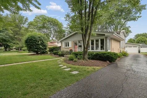 314 Drake Street Libertyville IL 60048