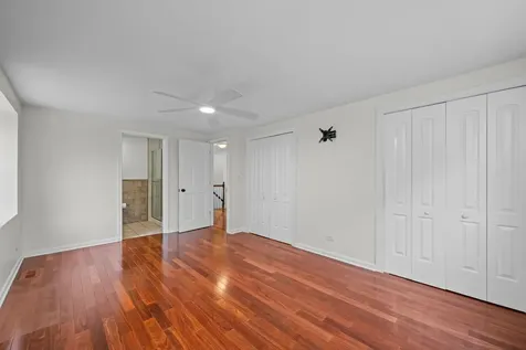 1925 Cloverdale Court Schaumburg IL 60194
