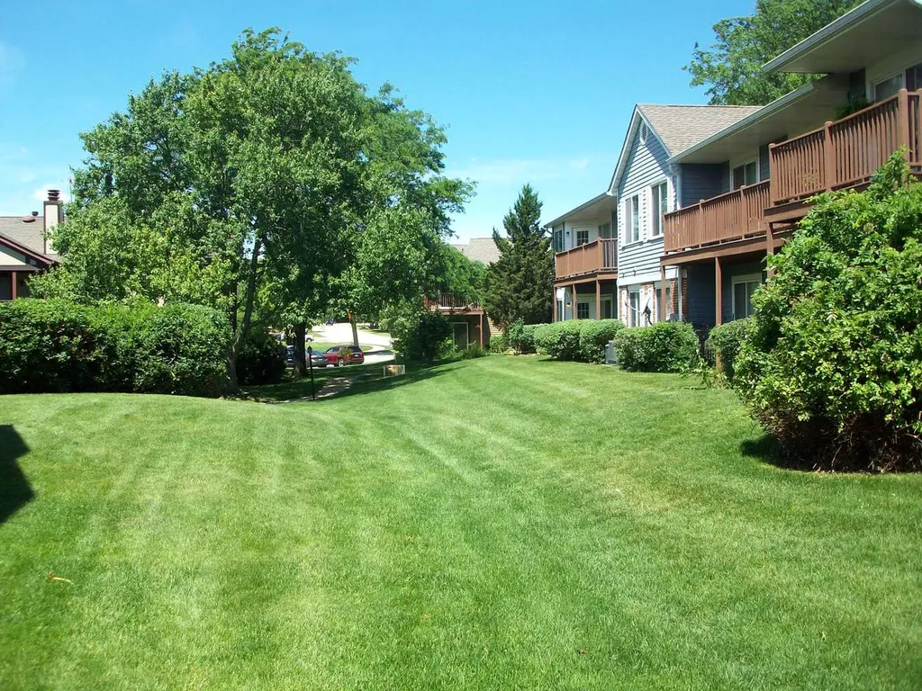 367 Pembroke Lane Glen Ellyn IL 60137