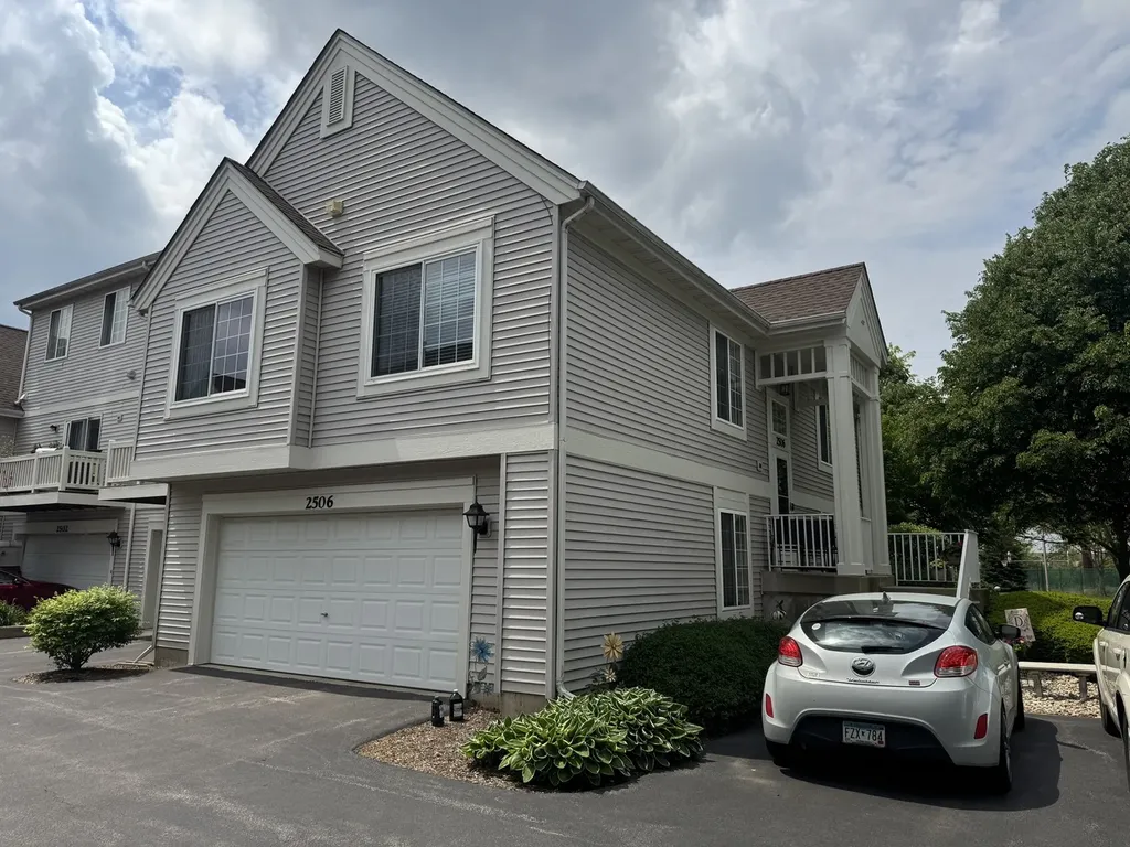 2506 Hatfield Court Elgin IL 60123