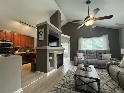 2506 Hatfield Court Elgin IL 60123