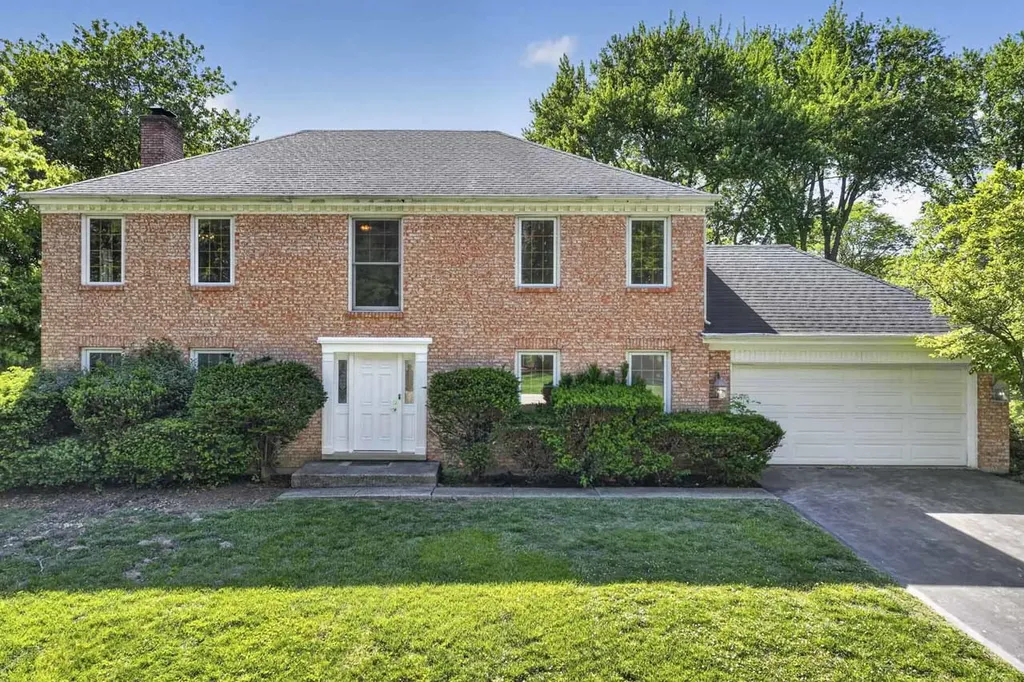 647 Sedgwick Drive Libertyville IL 60048