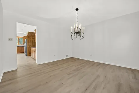 647 Sedgwick Drive Libertyville IL 60048