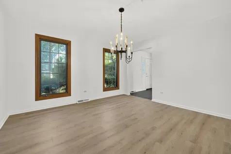 647 Sedgwick Drive Libertyville IL 60048