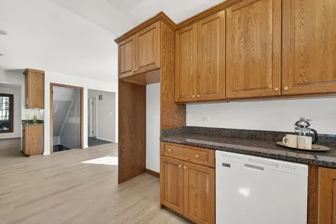 647 Sedgwick Drive Libertyville IL 60048