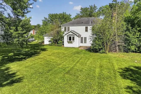 647 Sedgwick Drive Libertyville IL 60048