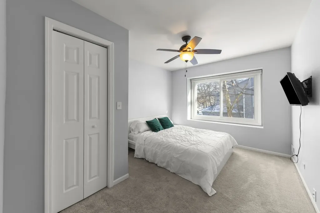 421 Cambridge Way Bolingbrook IL 60440