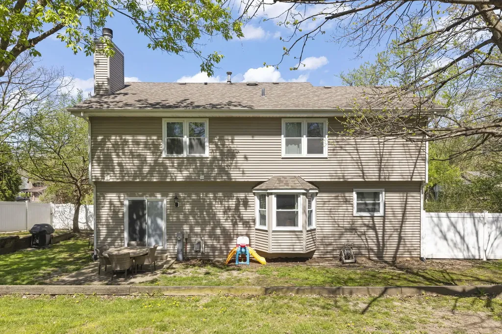 421 Cambridge Way Bolingbrook IL 60440