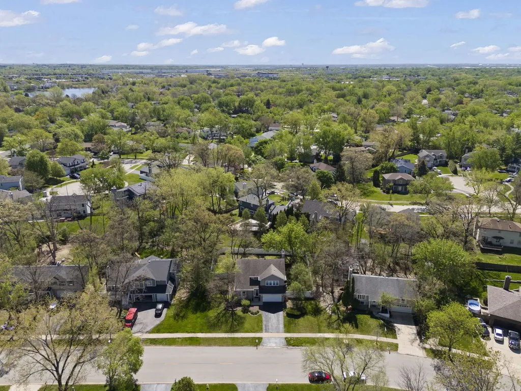 421 Cambridge Way Bolingbrook IL 60440