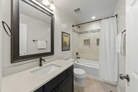 421 Cambridge Way Bolingbrook IL 60440