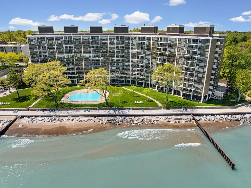 1630 Sheridan Road Wilmette IL 60091