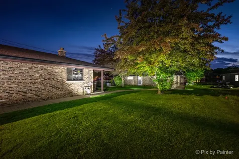 1423 North River Road Mchenry IL 60051