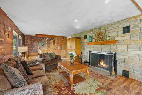 1423 North River Road Mchenry IL 60051