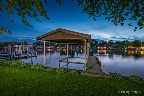 1423 North River Road Mchenry IL 60051
