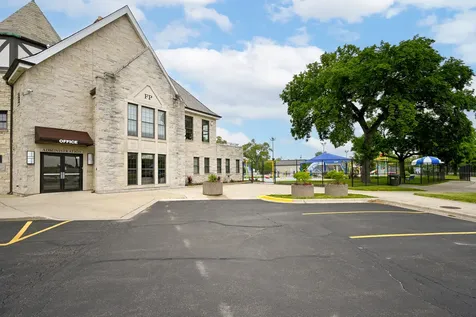 813 Circle Avenue Forest Park IL 60130