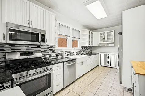 813 Circle Avenue Forest Park IL 60130