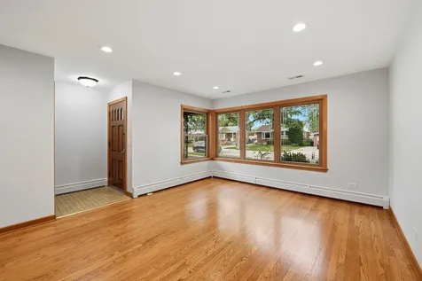 1434 Heidorn Avenue Westchester IL 60154