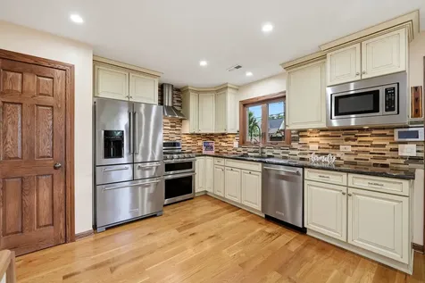 1434 Heidorn Avenue Westchester IL 60154