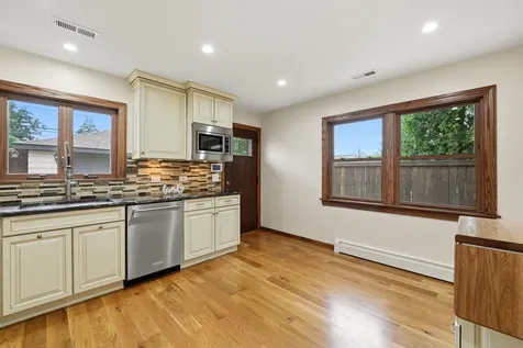 1434 Heidorn Avenue Westchester IL 60154