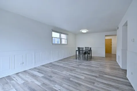 333 South East Avenue Oak Park IL 60302