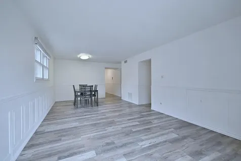333 South East Avenue Oak Park IL 60302