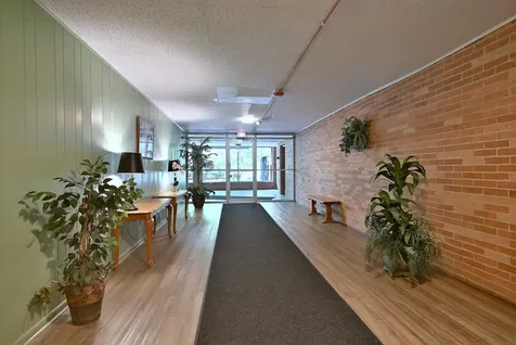 333 South East Avenue Oak Park IL 60302
