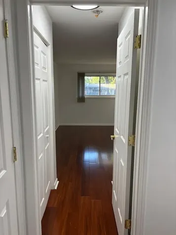 1900 West Knightsbridge Drive Mount Prospect IL 60056