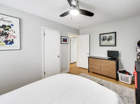213 East Ellis Avenue Libertyville IL 60048