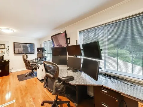 213 East Ellis Avenue Libertyville IL 60048