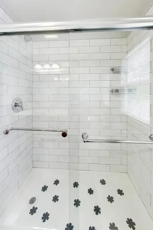 213 East Ellis Avenue Libertyville IL 60048