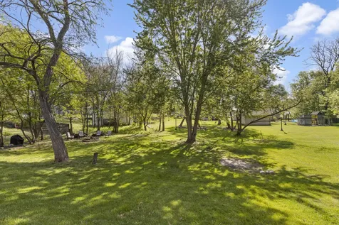 9825 Debbie Lane Machesney Park IL 61115