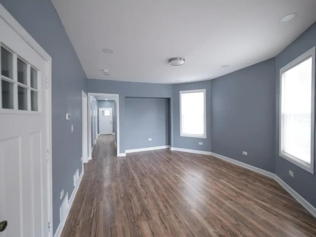 4906 West Erie Street Chicago IL 60644