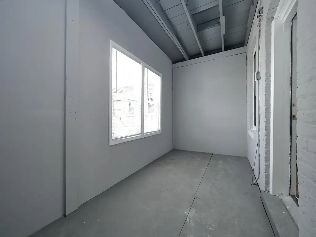 4906 West Erie Street Chicago IL 60644