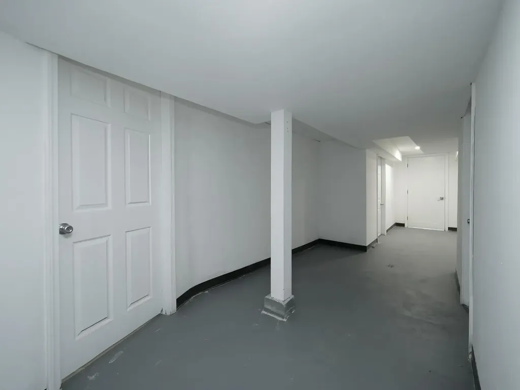 4906 West Erie Street Chicago IL 60644