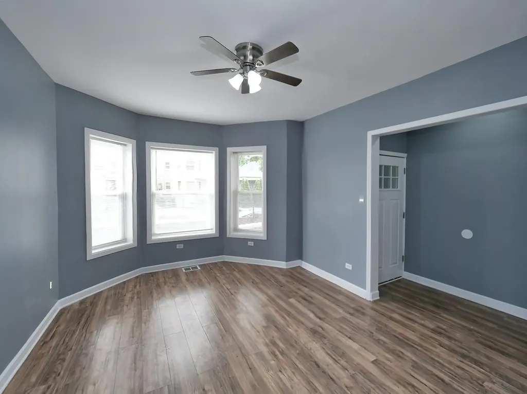 4906 West Erie Street Chicago IL 60644
