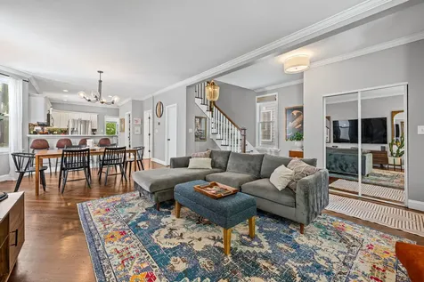 3335 West Berteau Avenue Chicago IL 60618
