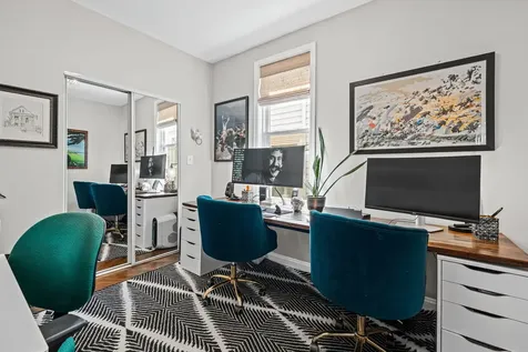 3335 West Berteau Avenue Chicago IL 60618