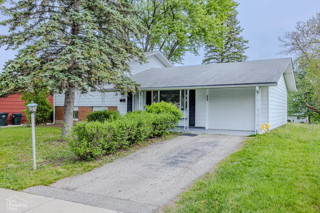 430 Bode Road Hoffman Estates IL 60169
