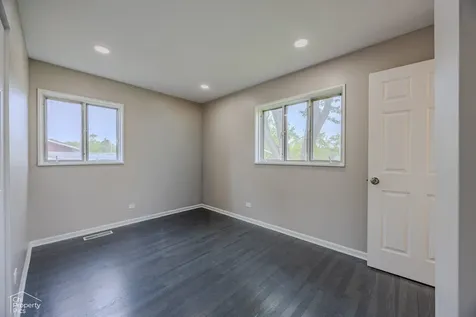 430 Bode Road Hoffman Estates IL 60169