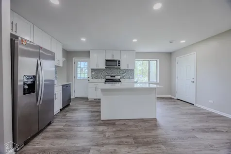 430 Bode Road Hoffman Estates IL 60169