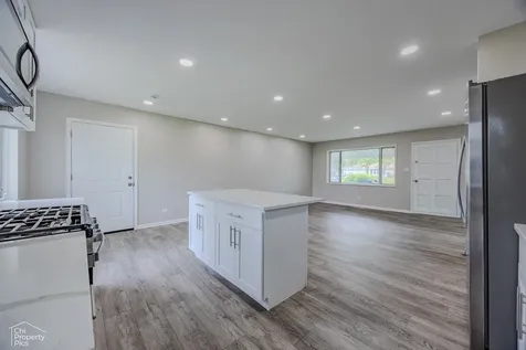 430 Bode Road Hoffman Estates IL 60169