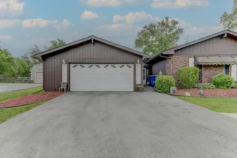 126 Denell Drive Crete IL 60417