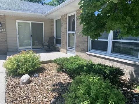 804 Grant Street Harvard IL 60033